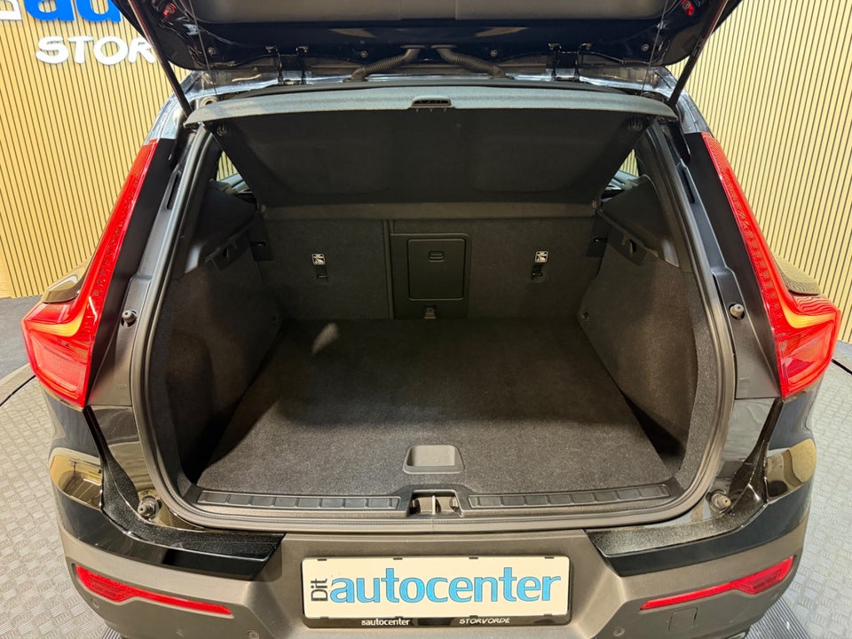 Volvo XC40 P6 ReCharge Core 5d