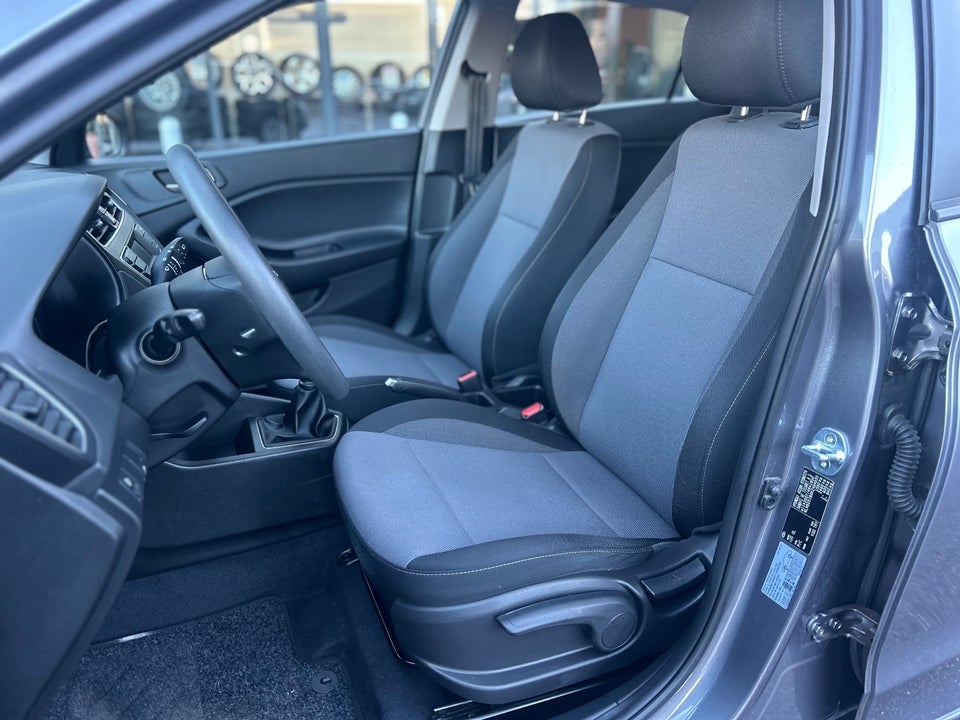 Hyundai i20 1,25 Life 5d