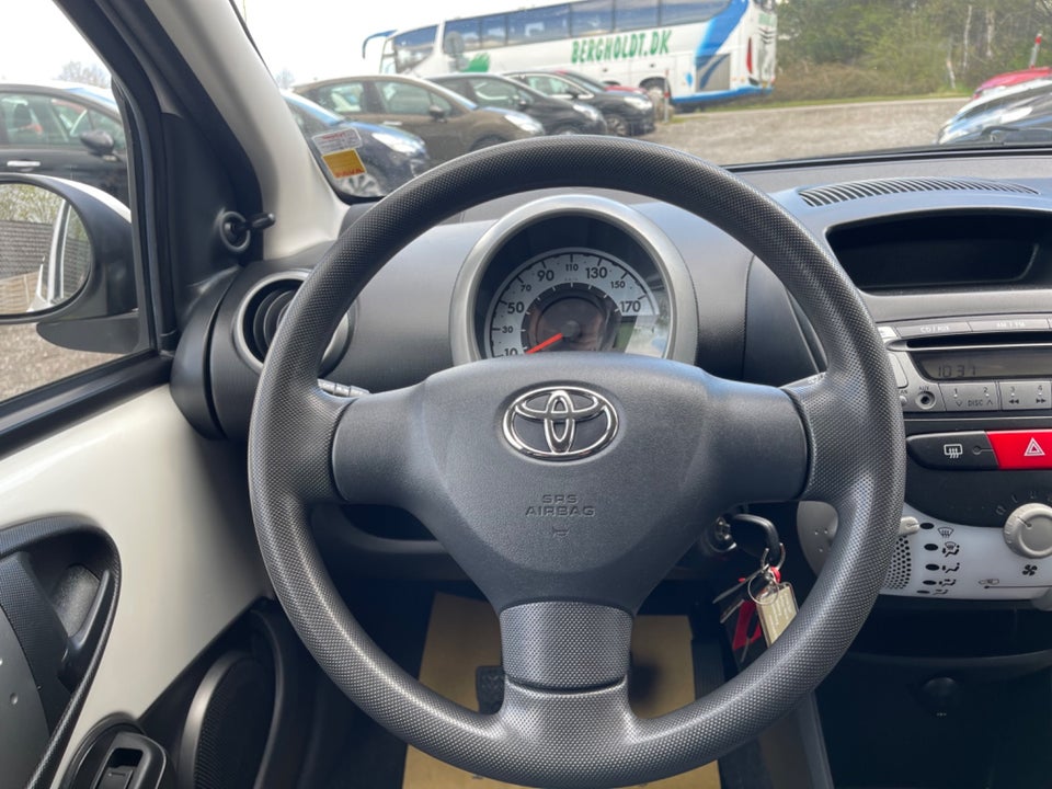 Toyota Aygo 1,0 VVT-i T2 Air Connect 5d