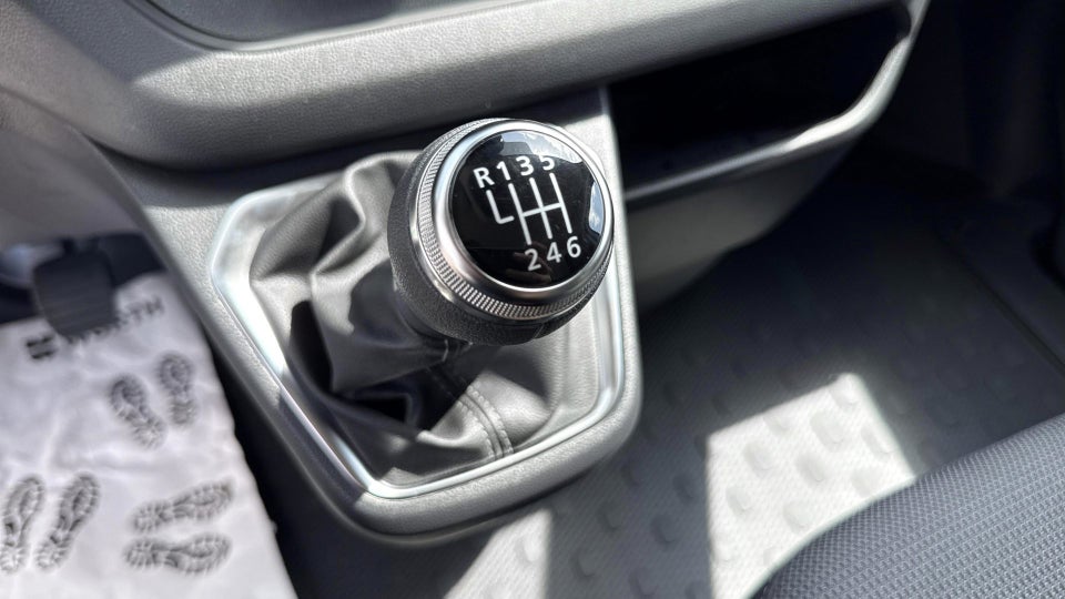 Renault Trafic 2,0 dCi 130 L2H1 Tekno