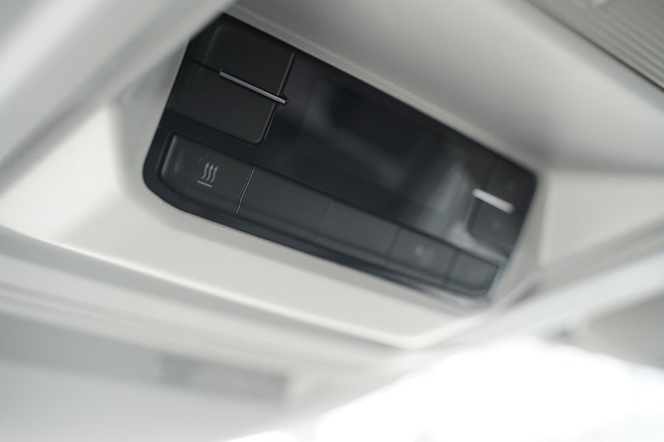 VW Crafter 35 2,0 TDi 140 Kassevogn L3H2