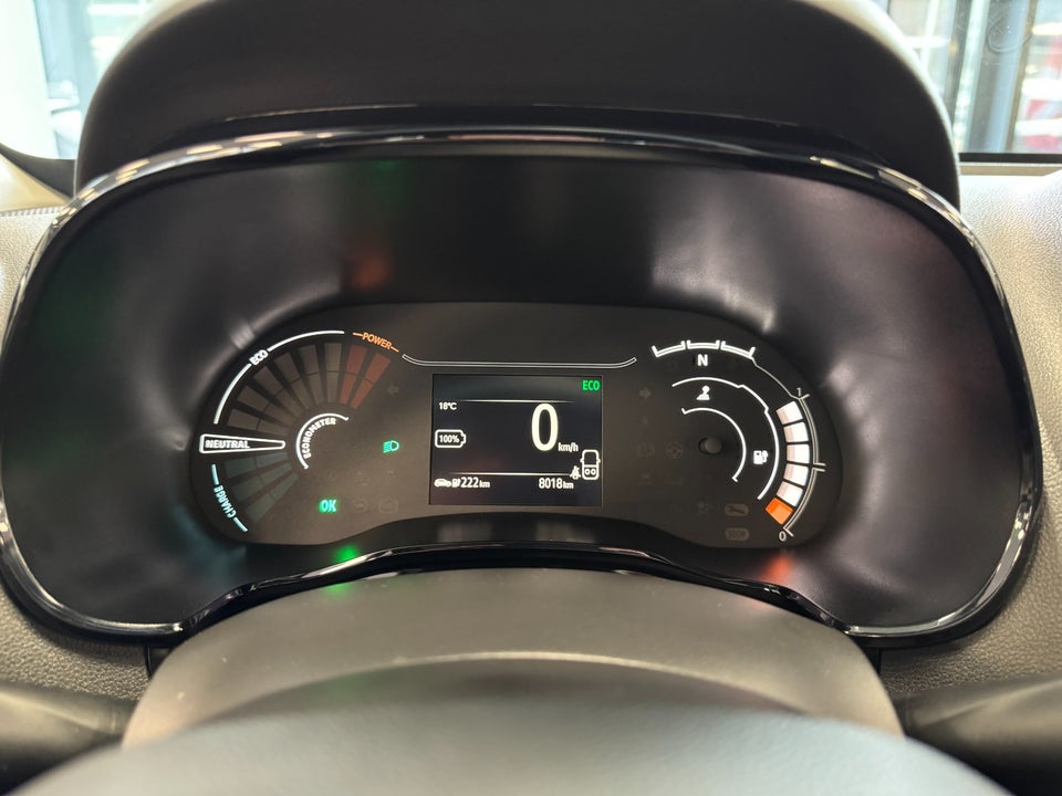 Dacia Spring Expression 5d