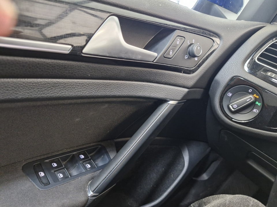 VW Golf VII 1,5 TSi 150 R-line DSG 5d