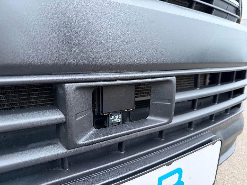 VW Transporter 2,0 TDi 150 Kassevogn DSG lang