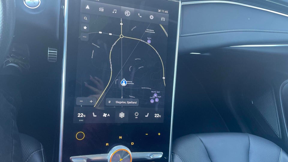 MG Marvel R Luxury 5d