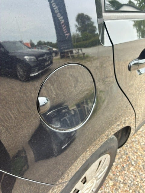 VW Up! 1,0 60 Black Up! 5d
