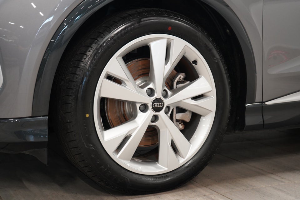 Audi Q4 e-tron 40 Advanced 5d