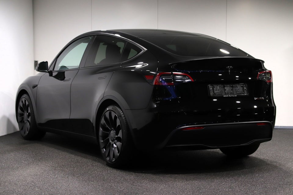 Tesla Model Y Performance AWD 5d