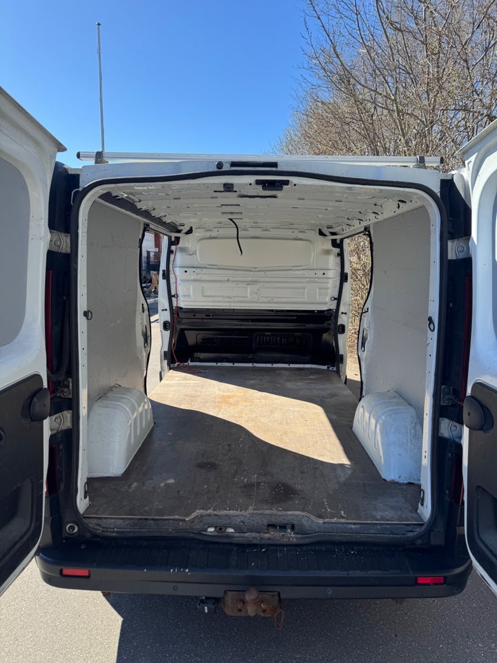 Renault Trafic T29 2,0 dCi 120 L2H1