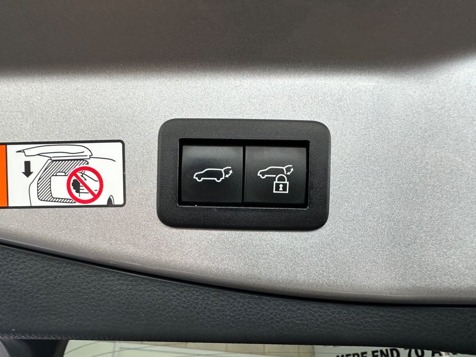 Toyota C-HR 2,0 Plug-in Hybrid Style Smart 5d