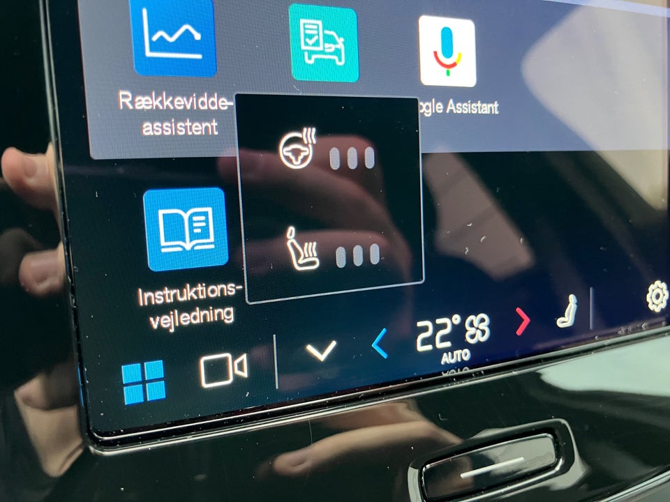 Volvo EX40 Extended Range Plus 5d