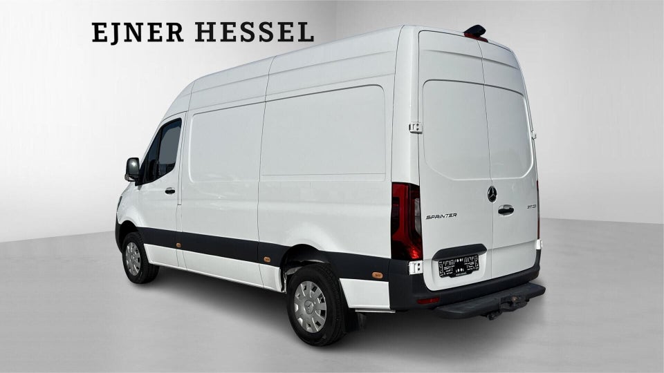 Mercedes Sprinter 317 2,0 CDi A2 Kassevogn aut. RWD
