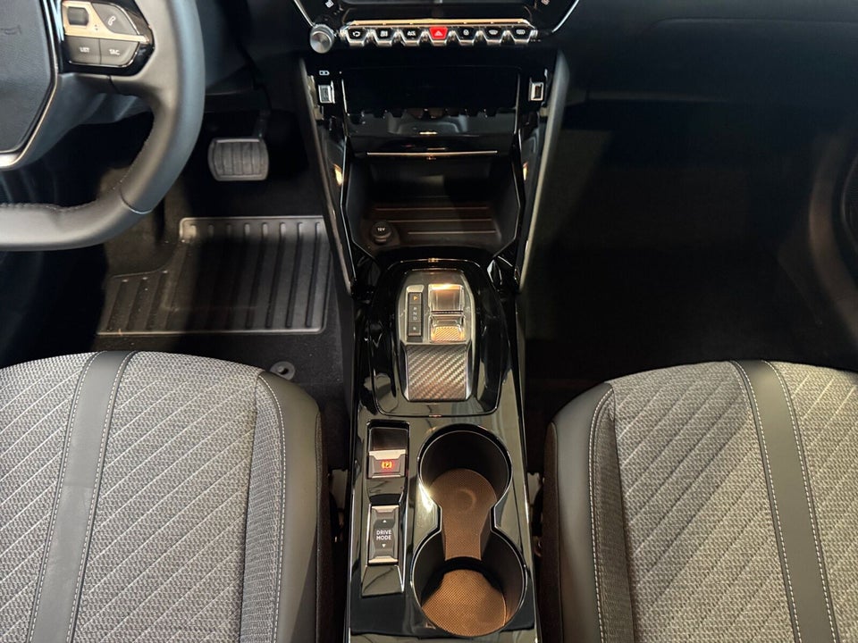 Peugeot e-208 50 Style 5d