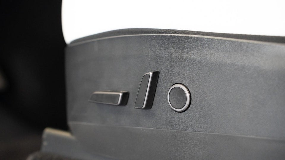 Tesla Model Y Long Range RWD 5d