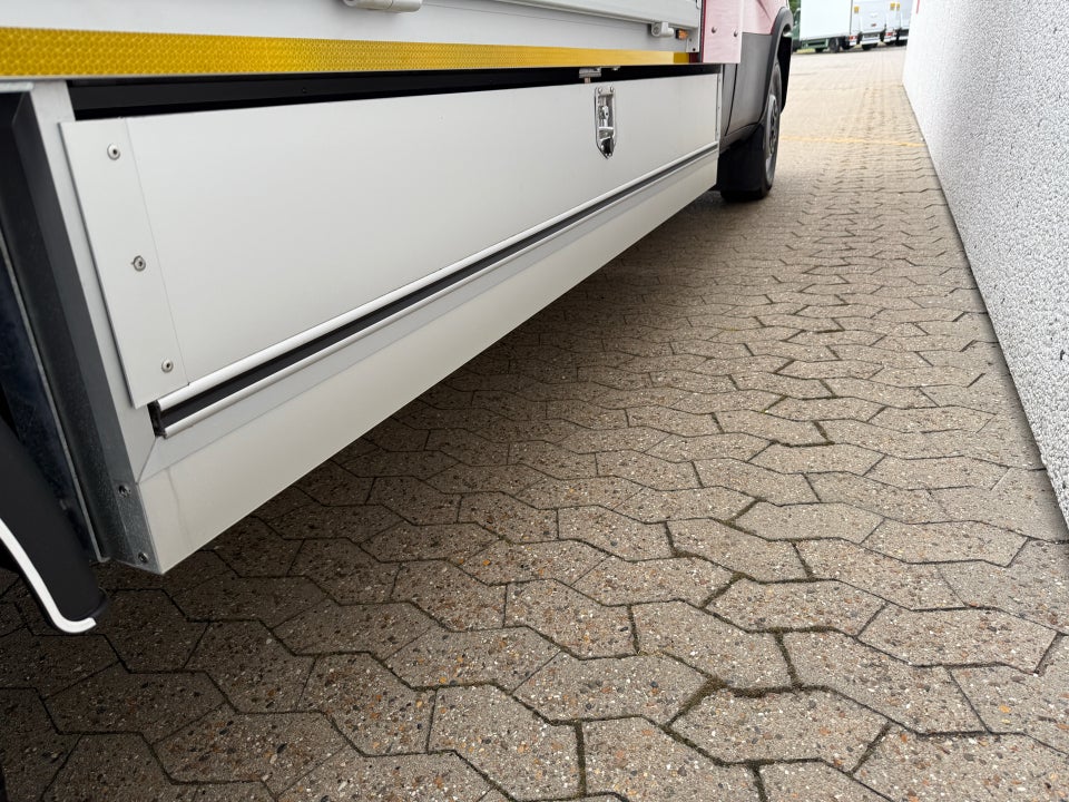 Iveco Daily 3,0 35S18 4100mm Lad AG8