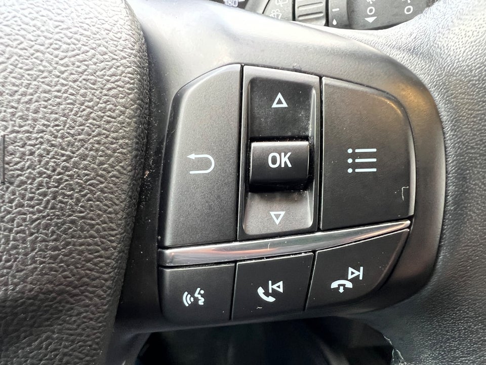 Ford Focus 1,0 EcoBoost mHEV Titanium X 5d