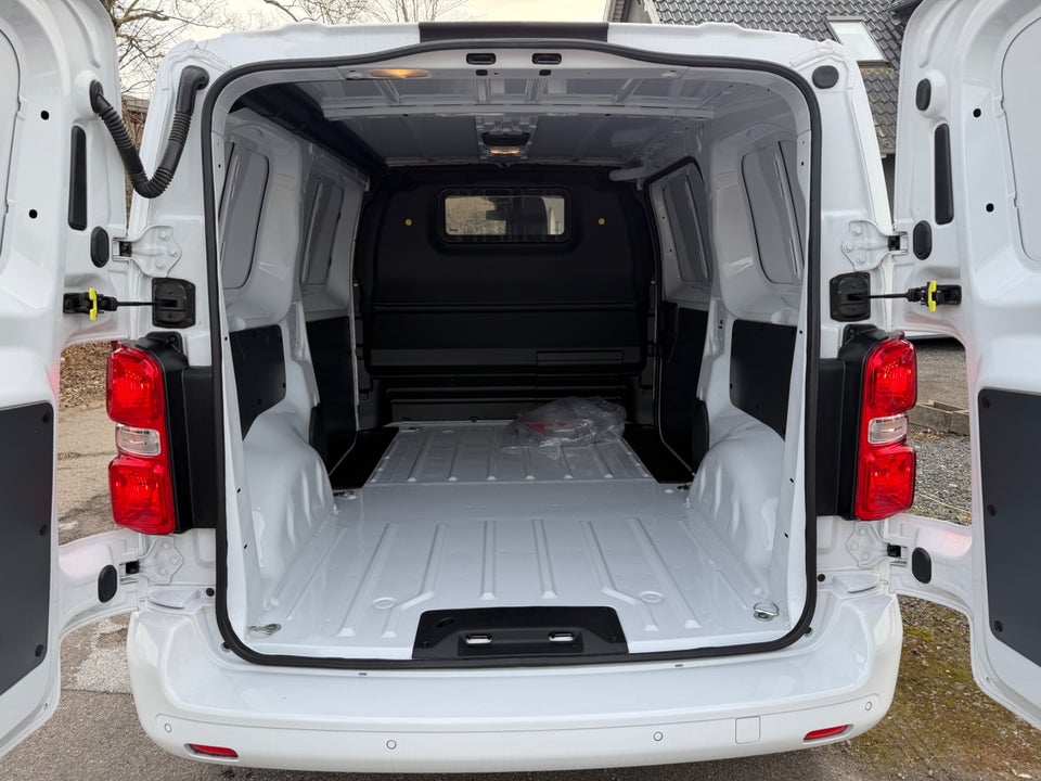 Peugeot e-Expert 75 L2 Premium Van