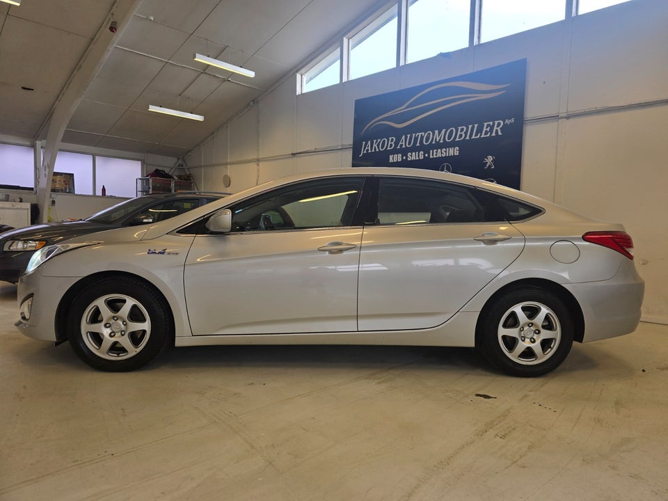 Hyundai i40 1,6 GDi Comfort 4d