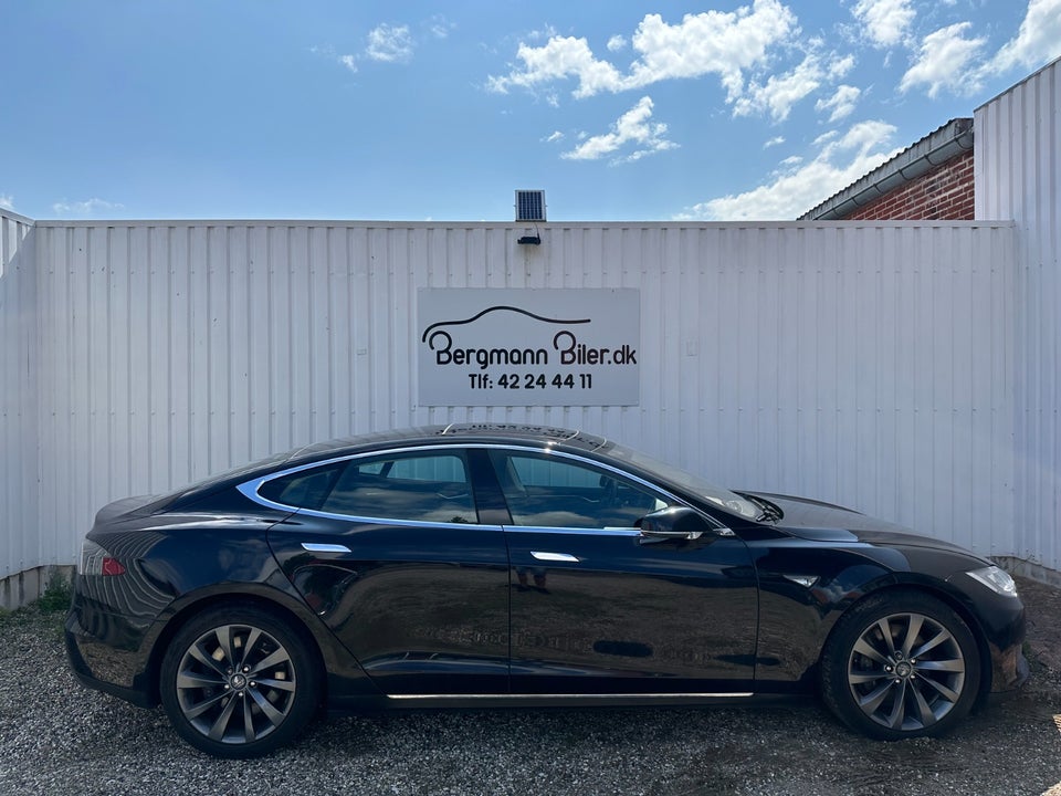 Tesla Model S 90D 5d
