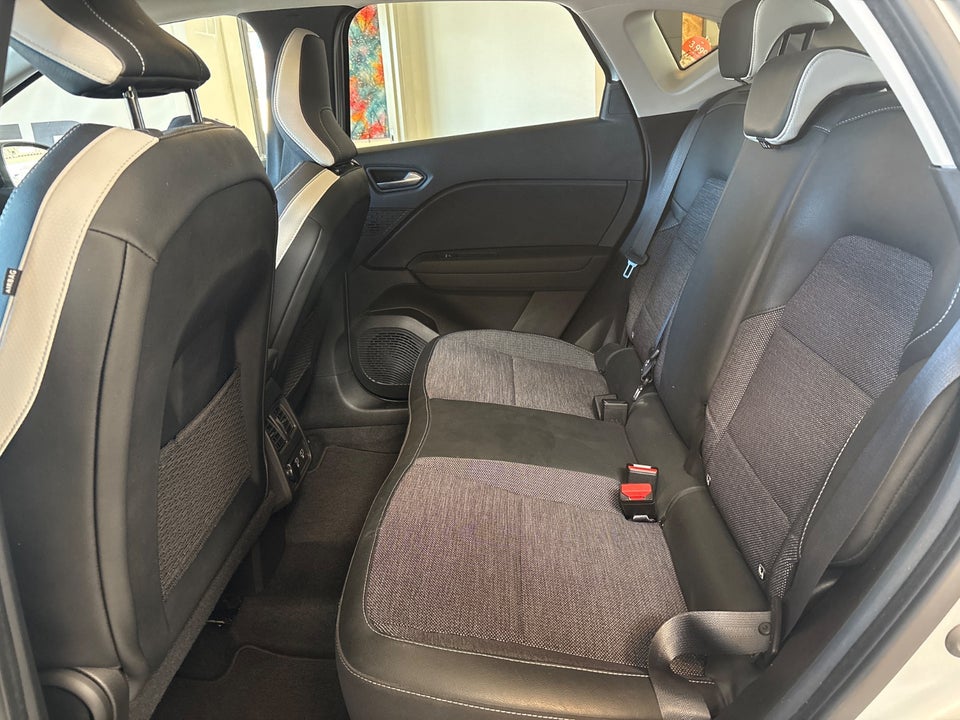 Renault Captur 1,6 E-Tech Intens 5d