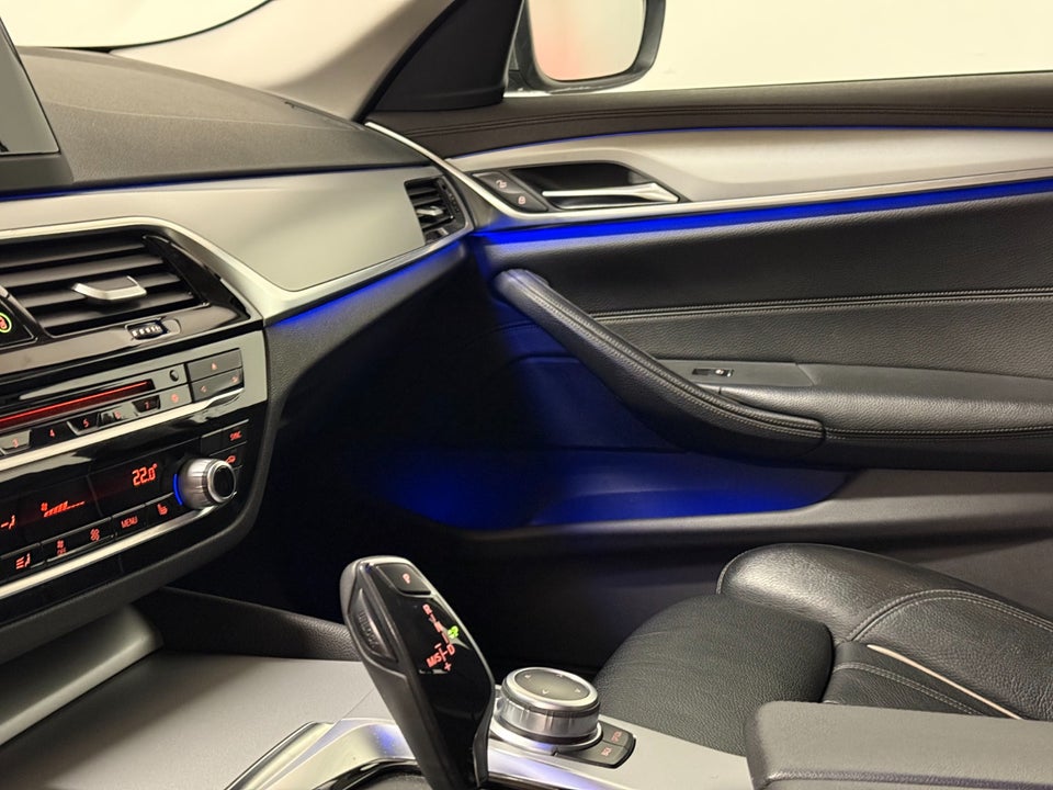 BMW 520d 2,0 Touring Connected aut. 5d