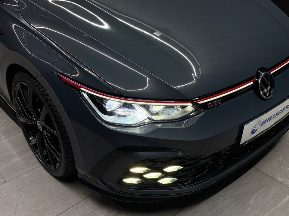 VW Golf VIII 2,0 GTi DSG 5d