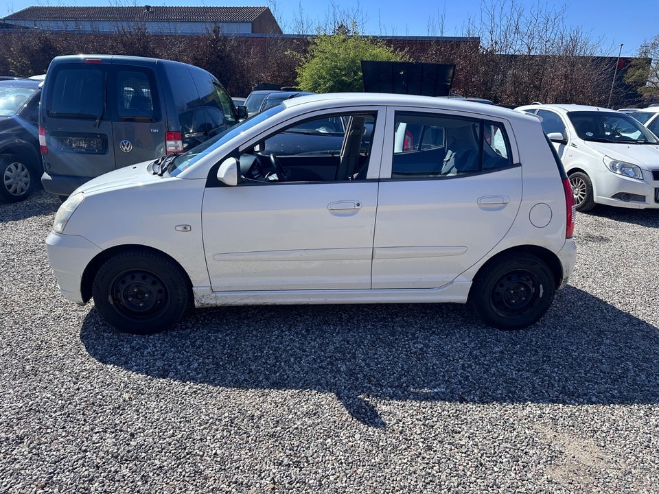 Kia Picanto 1,1 EX 5d