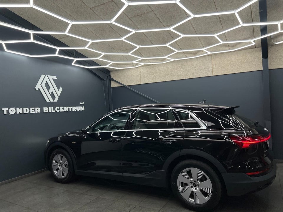 Audi e-tron 50 quattro 5d