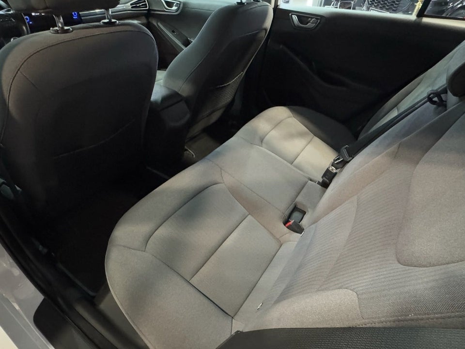 Hyundai Ioniq 40 EV Trend 5d