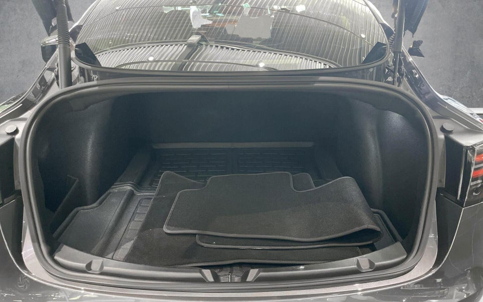 Tesla Model 3 Performance AWD 4d