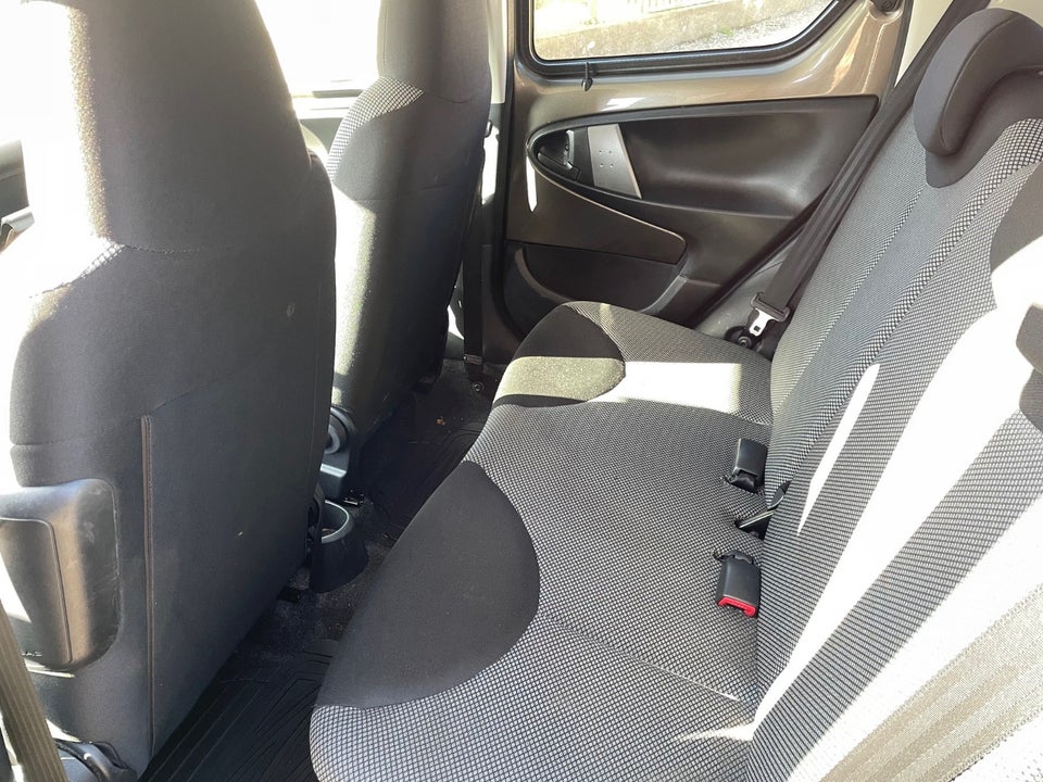 Toyota Aygo 1,0 VVT-i T1 5d