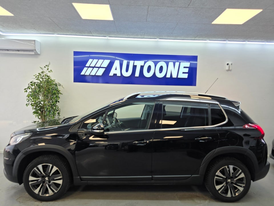 Peugeot 2008 1,2 e-THP 110 Desire Sky 5d