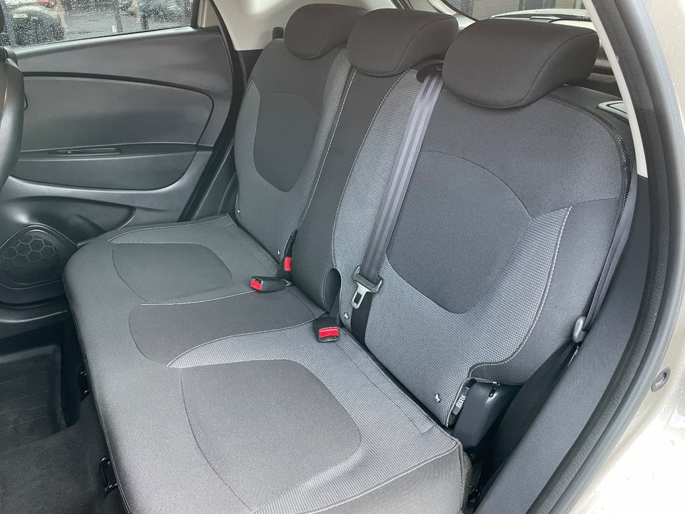 Renault Captur 0,9 TCe 90 Expression 5d