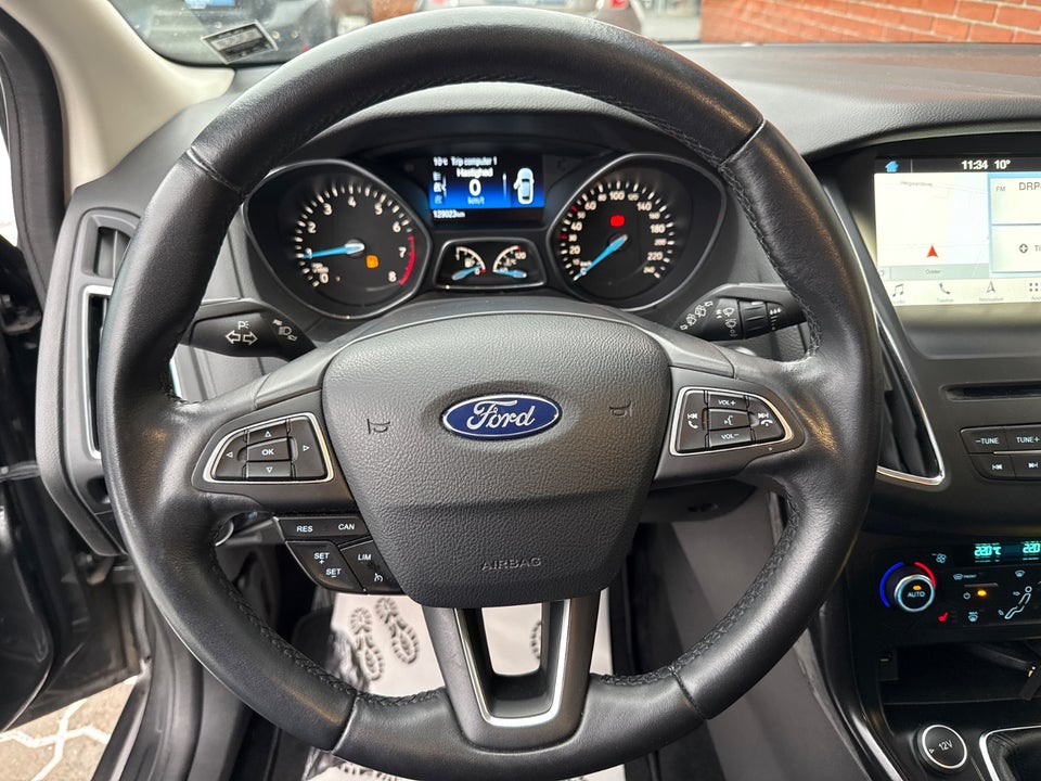Ford Focus 1,0 EcoBoost Titanium stc. 5d