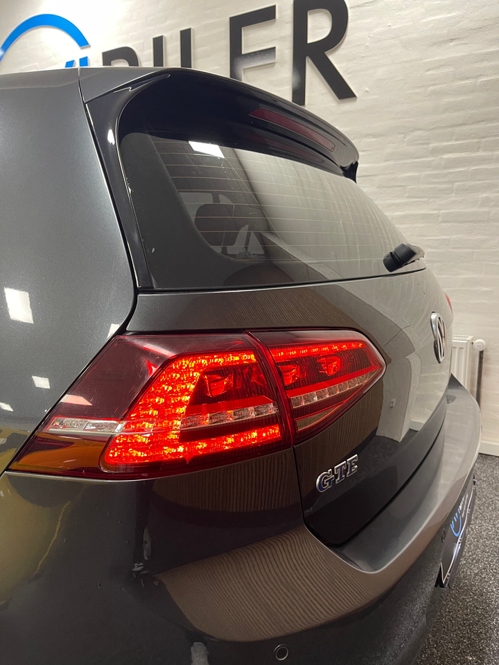 VW Golf VII 1,4 GTE DSG 5d