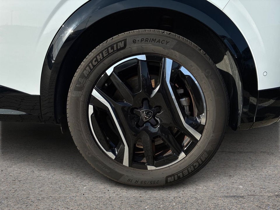 Peugeot e-3008 77 GT 5d