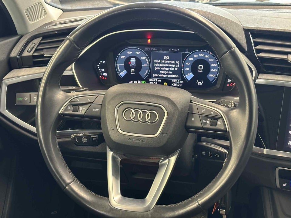 Audi Q3 45 TFSi e Attitude plus S-tr. 5d
