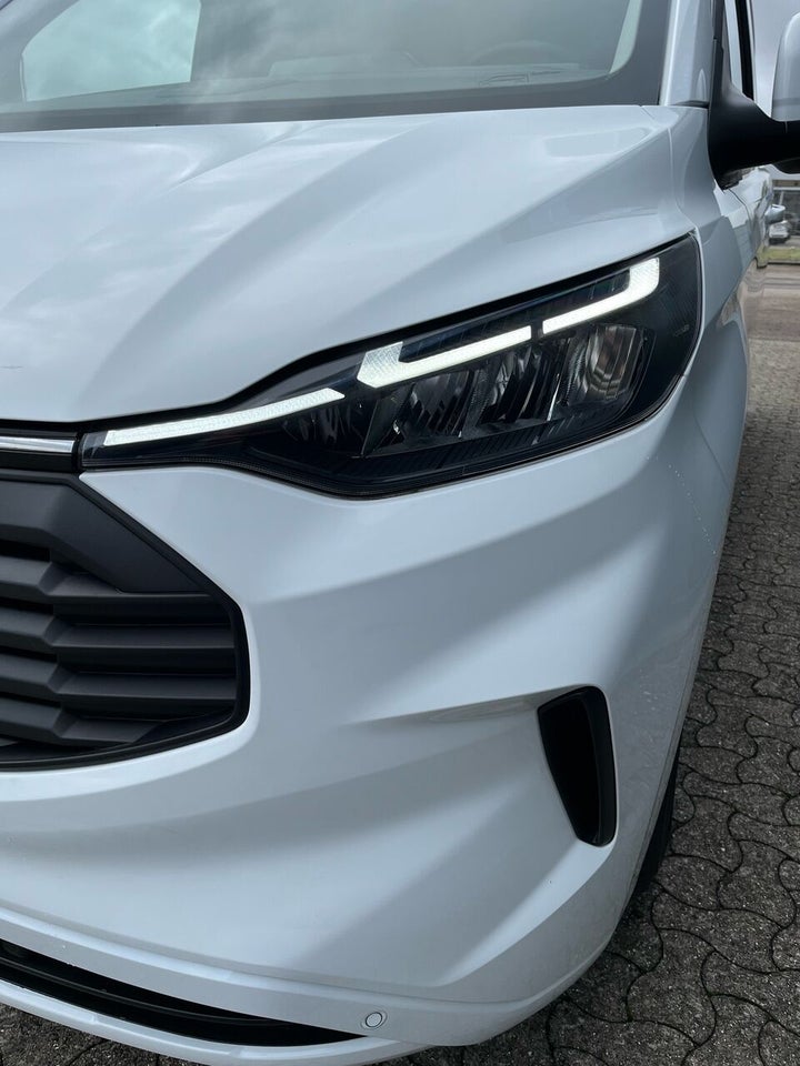 Ford Transit Custom 300 L2 2,0 EcoBlue Limited aut.