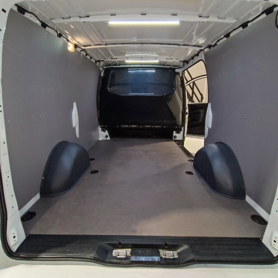 Mercedes Vito 114 2,0 CDi A2 Kassevogn SELECT aut. RWD