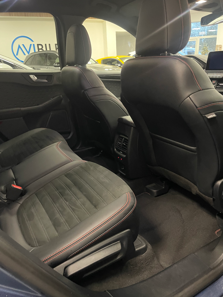 Ford Kuga 2,5 PHEV ST-Line X CVT 5d