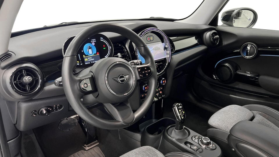 MINI Cooper SE Classic Trim 3d