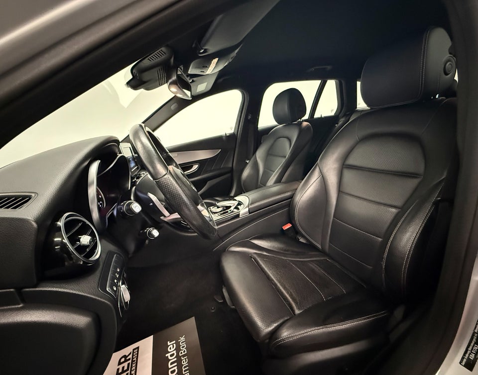 Mercedes C220 d 2,2 AMG Line stc. aut. 5d