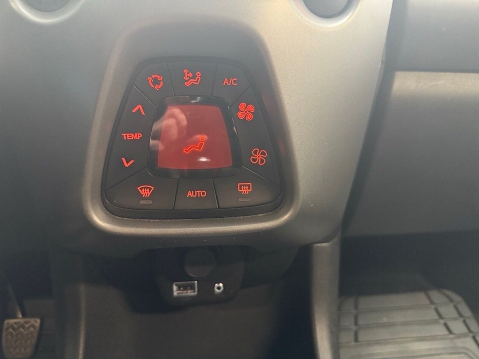 Toyota Aygo 1,0 VVT-i x-press 5d