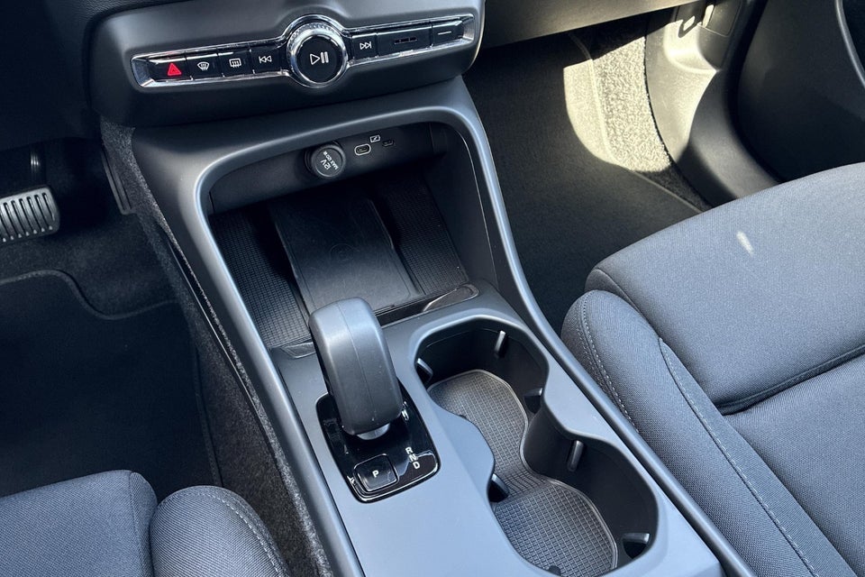 Volvo EX40 Extended Range Plus 5d