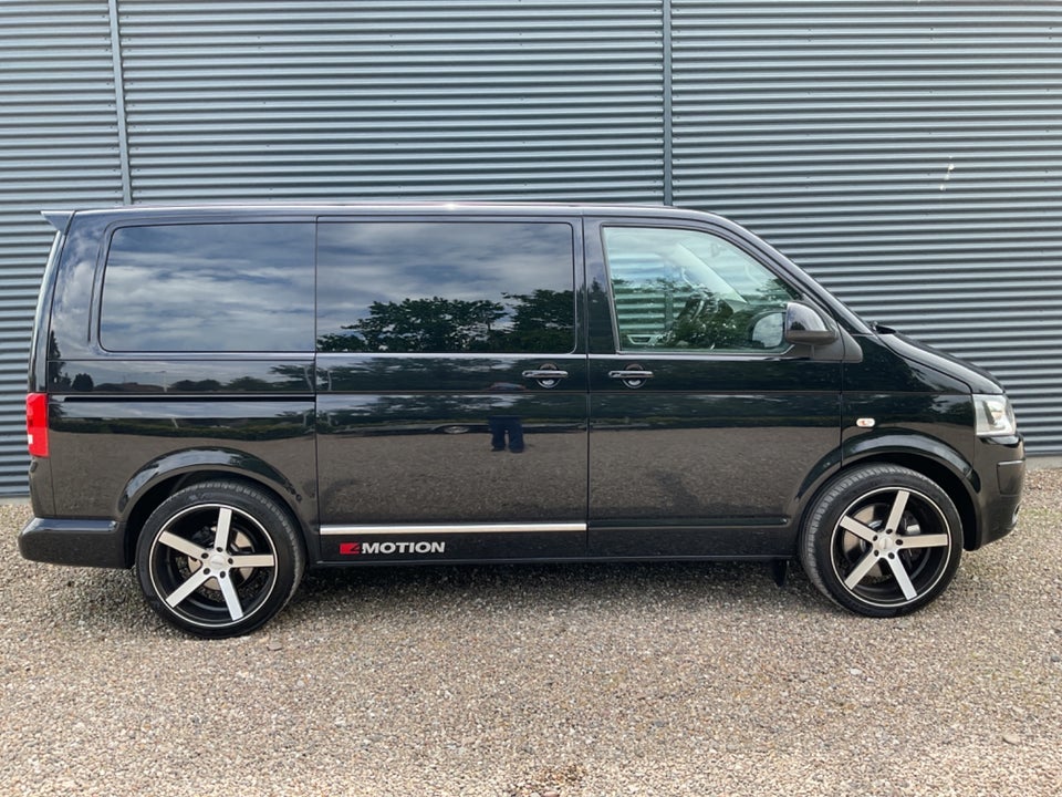 VW Multivan 2,0 TDi 180 Highline DSG 4Motion kort 4d