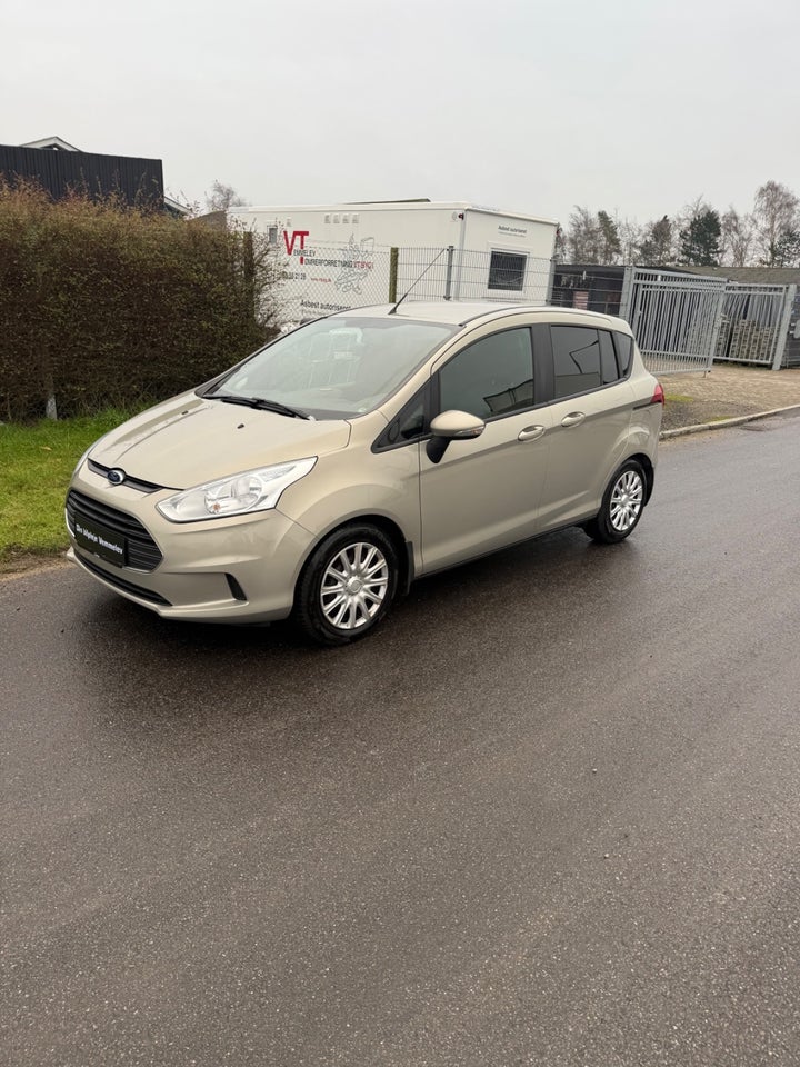 Ford B-MAX 1,0 SCTi 100 Titanium 5d