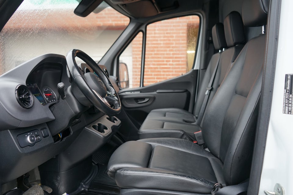 Mercedes Sprinter 317 2,0 CDi A2 Kassevogn aut. RWD