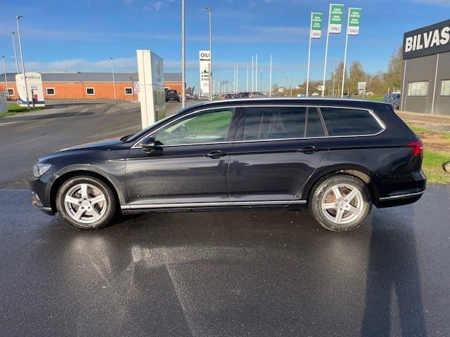 VW Passat 2,0 TDi 190 Highline Variant DSG Van 5d