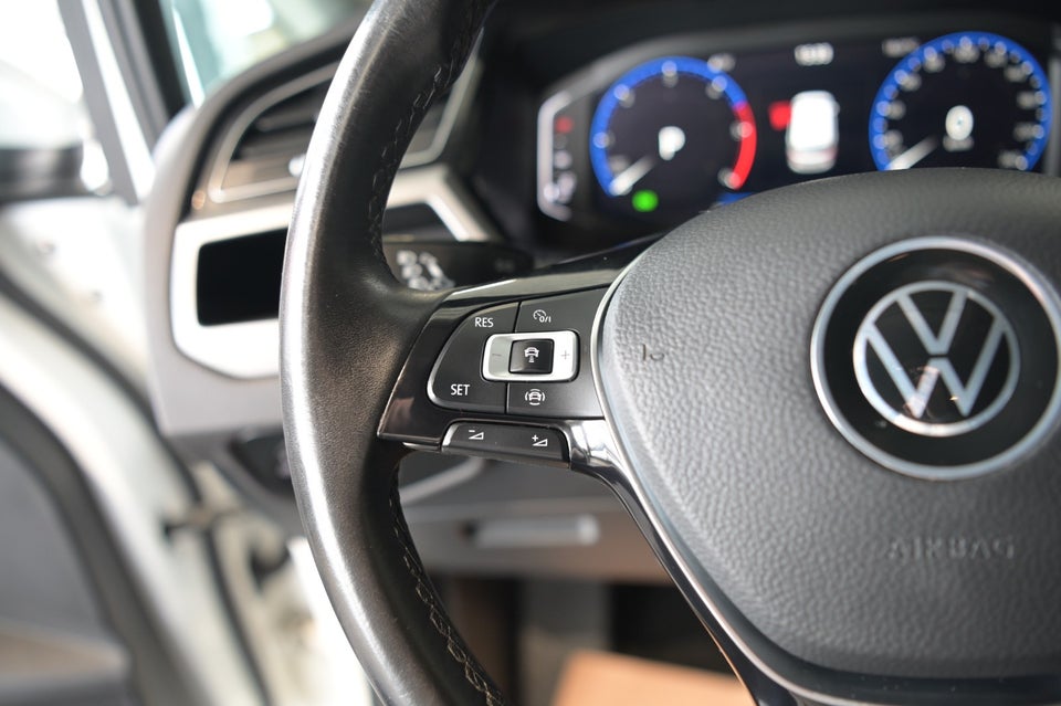 VW Touran 2,0 TDi 150 Highline DSG Van 5d