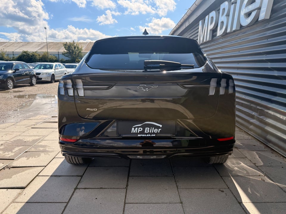 Ford Mustang Mach-E 88 Premium Extended Range AWD 5d